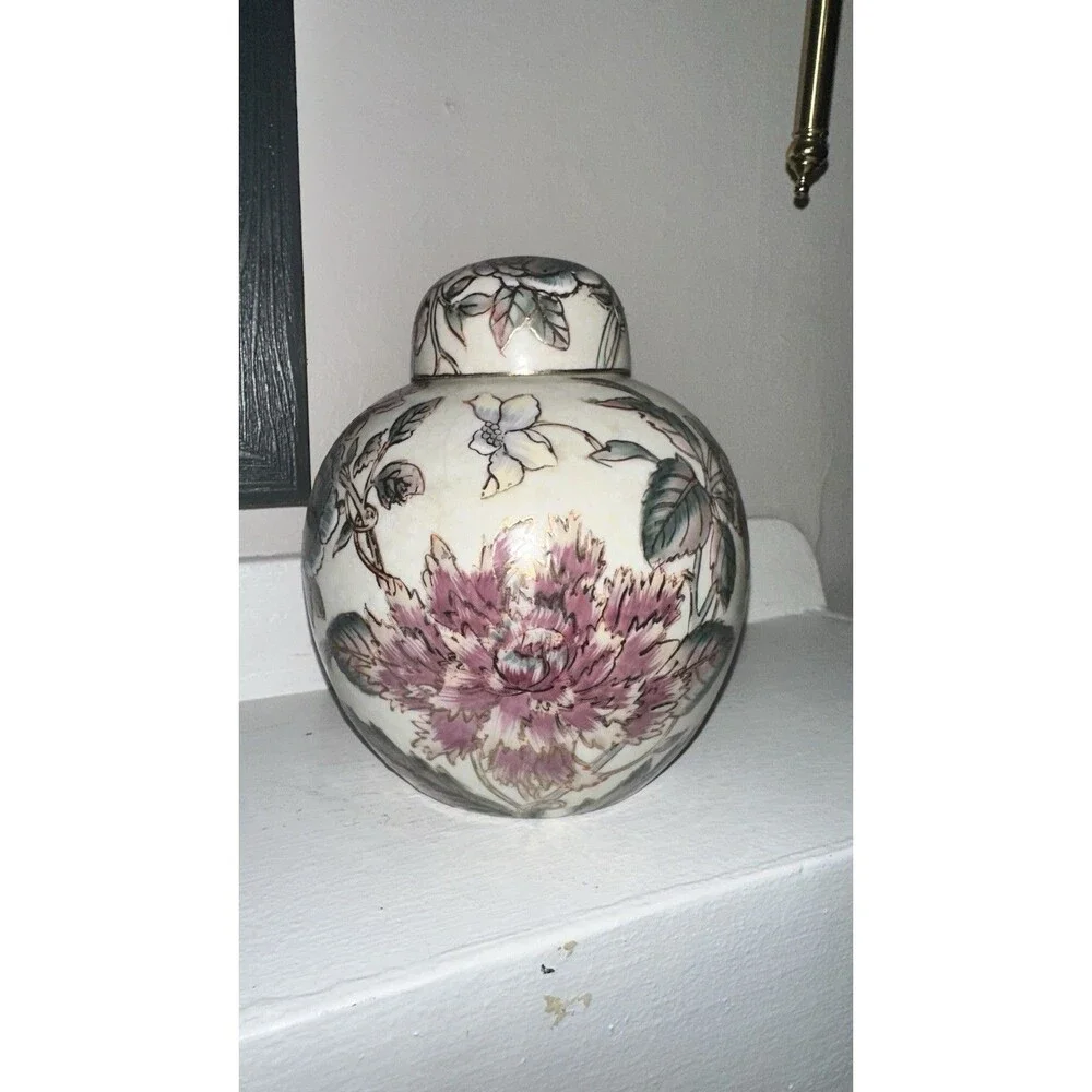 Asian Ginger Jar Vase 7.5” Tall Floral Gold Trim Chinese Pottery Vintage Toyo